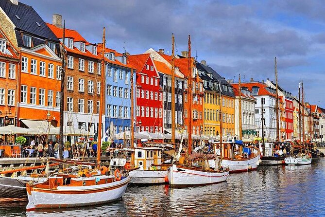 2-Hour Private City Walking Tour with a Canal Tour ticket - Christiansborg and Denmark’s center of power