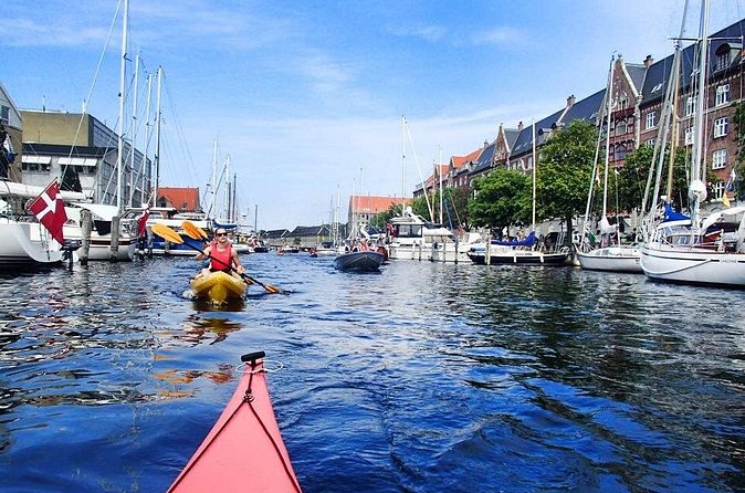 2 Hours Guided Kayak Tour in Copenhagen Harbor - Palace views without the palace crowds