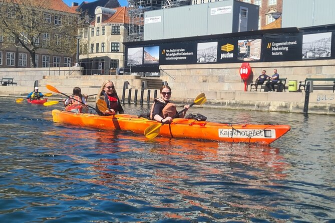 2 Hours Guided Kayak Tour in Copenhagen Harbor - The Black Diamond from water level