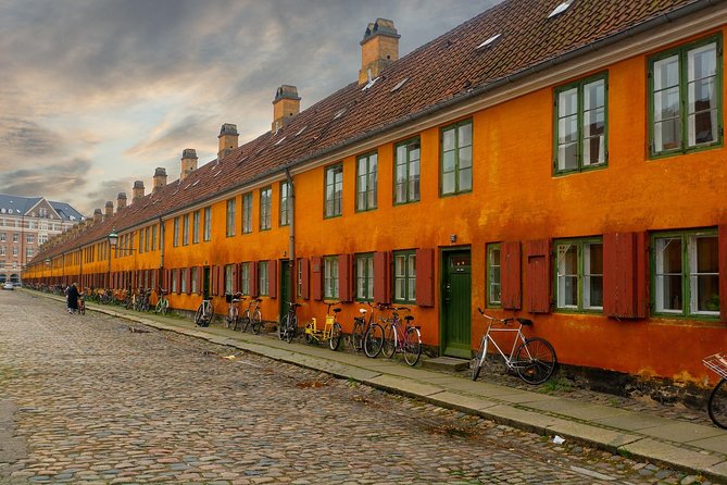 3h Private walking tour, Copenhagen - Amalienborg Palace and royal Copenhagen