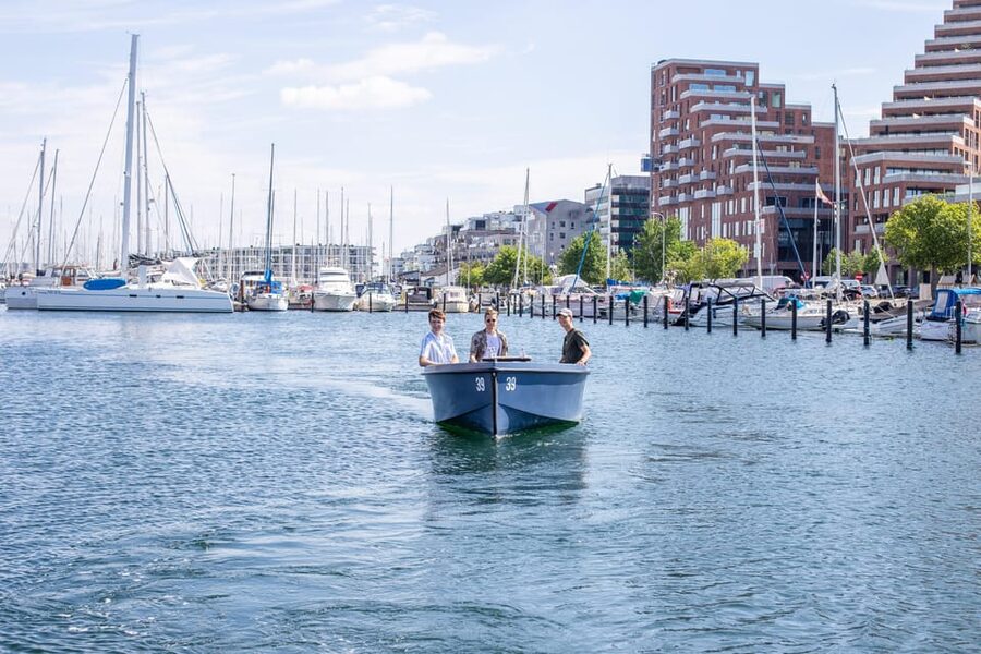 Aarhus: 1 or 1,5 Hour Boat Rental - No License Required - Who will enjoy this boat rental most?