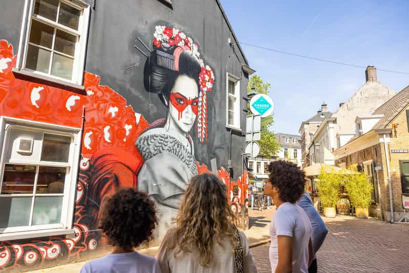 Breda: Highlights tour with local guide - Starting at the Nassau-Baroniemonument in Valkenberg Park