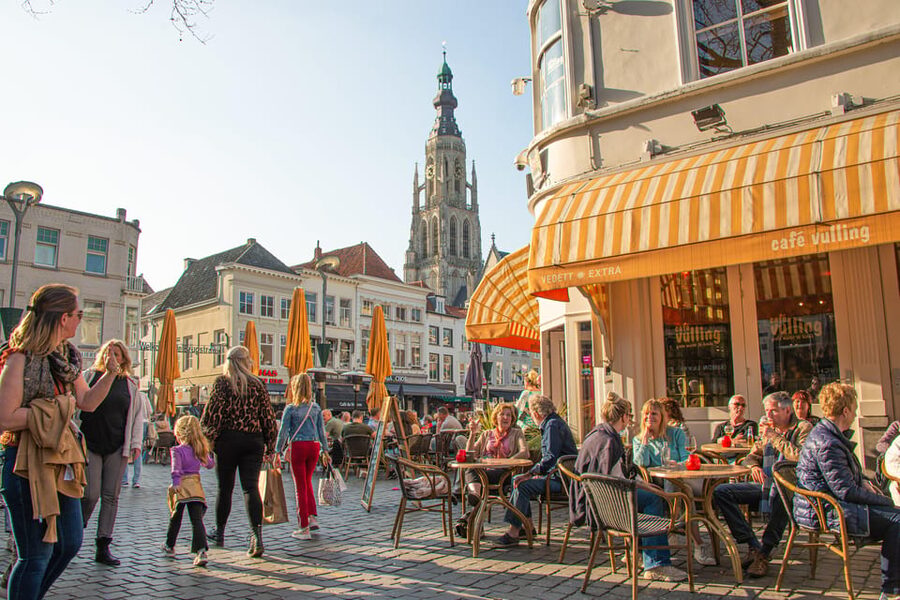 Breda: Highlights tour with local guide - The Blind Side Wall and Breda’s modern side