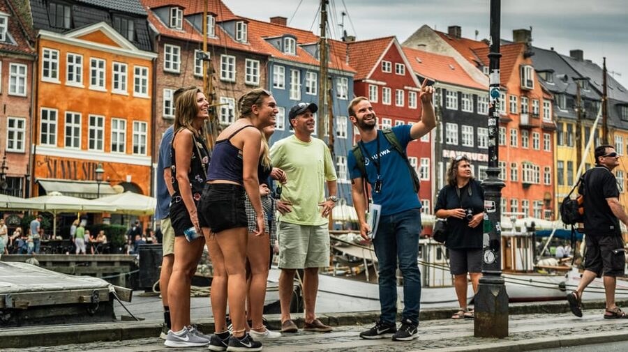 Copenhagen: 1.5-hour Private Walking Tour of Christianshavn - Why Christianshavn makes a good walking tour
