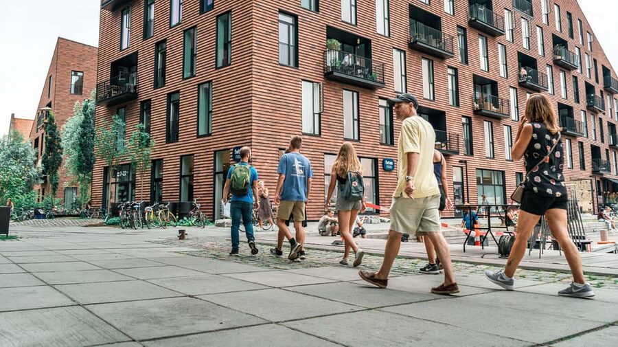 Copenhagen: 1.5-hour Private Walking Tour of Christianshavn - Crossing Inderhavnsbroen toward Christianshavn