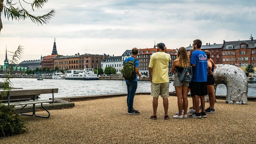 Copenhagen: 1.5-hour Private Walking Tour of Christianshavn - Christianshavns Kanal and the narrow houses