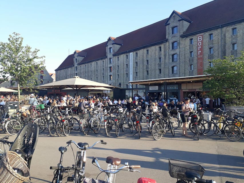 Copenhagen: 2,5-Hour 'Must See' Bike Tour with a Local Guide - Why a bike is a smart way to see Copenhagen