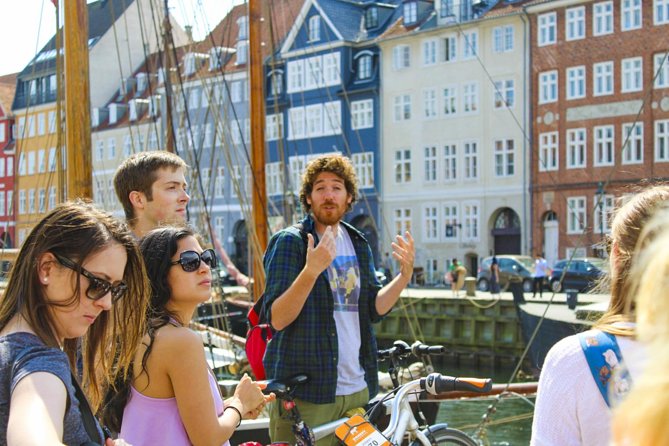 Copenhagen 2-hour City Highlights Bike Tour - Starting at Christiansborg Slot