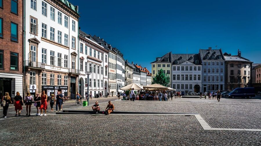 Copenhagen: 2-hour Old Town Private Walking Tour - Rådhuspladsen and Copenhagen’s Civic Face