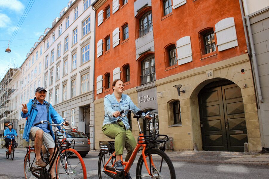 Copenhagen: 3-Hour City Highlights Bike Tour with Guide - Rosenborg Castle and Nyboder