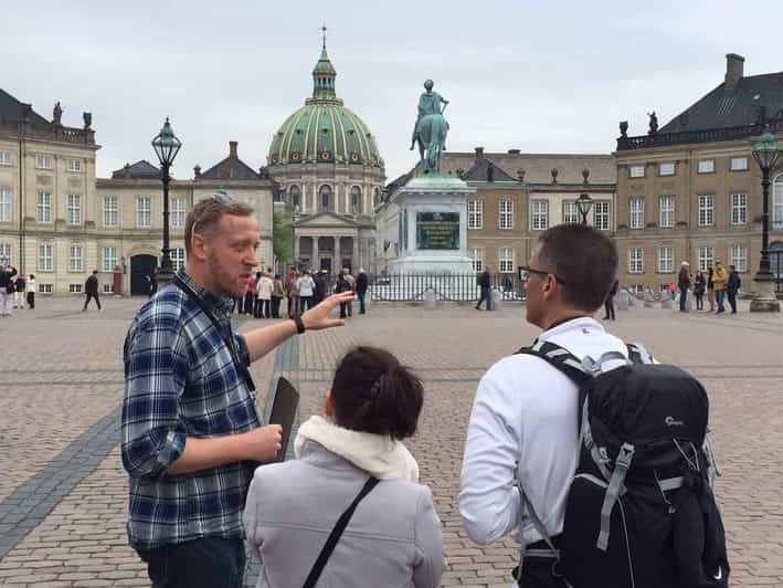 Copenhagen: A guided walk for first-timers in the city - What the guides add to the walk