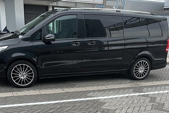 Copenhagen Airport Transfer Service | English Speaking Driver - The service record deserves careful attention