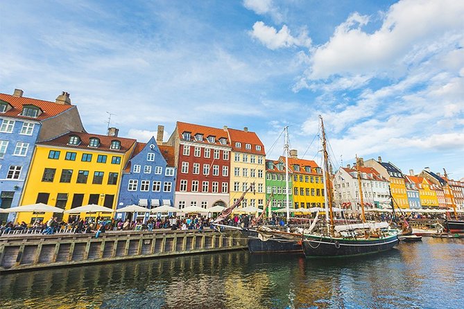 Copenhagen and Northern Zealand with Hamlet Castle - What the private format changes