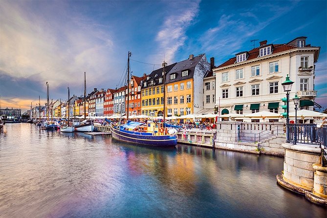 Copenhagen and Northern Zealand with Hamlet Castle - The most important warning: protect your ship schedule