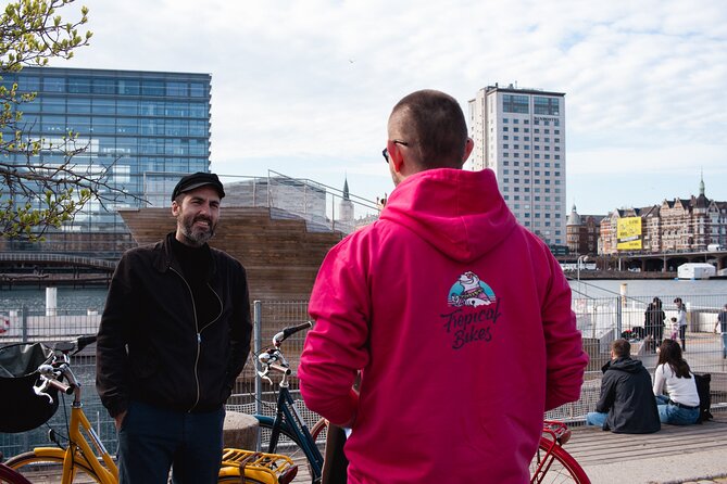Copenhagen Architecture and Sustainability Tour with local Guide - Cykelslangen: a bridge built for bicycles