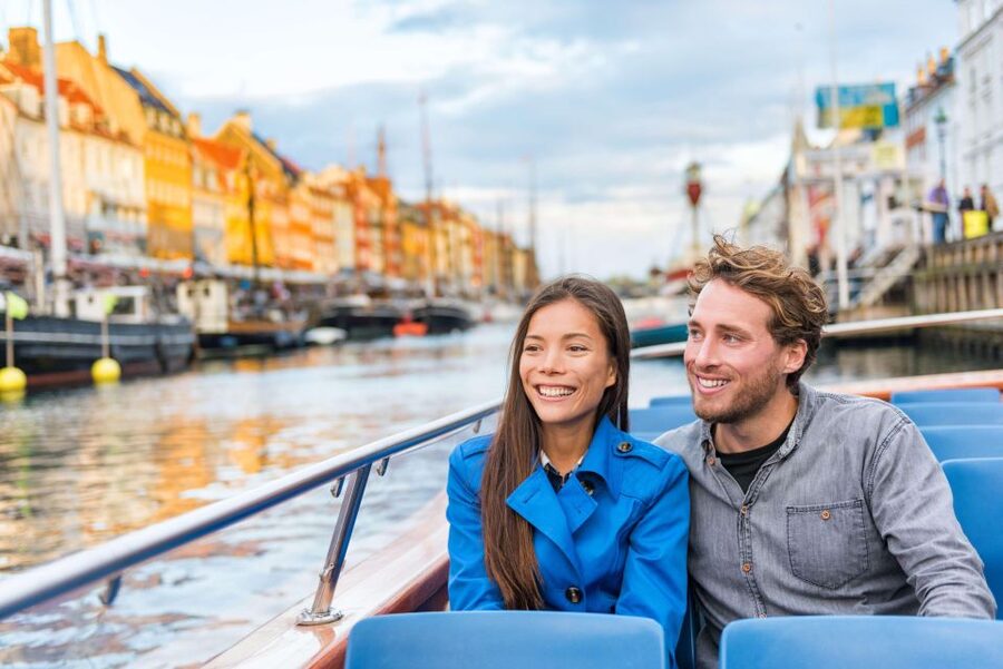 Copenhagen: Canal Boat Cruise & Old Town/Nyhavn Walking Tour - Nyhavn, where the street tour meets the water