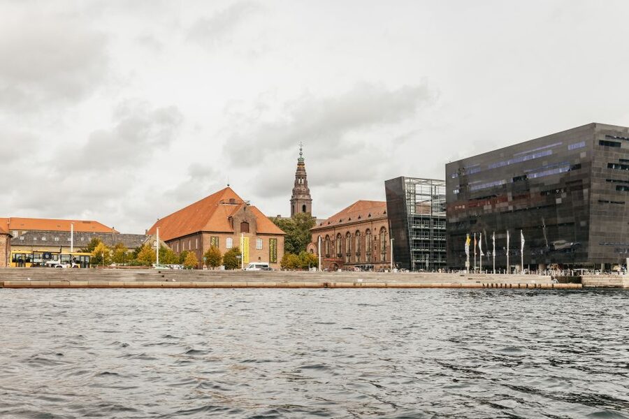 Copenhagen: Canal Cruise with Guide - Christiansborg and the old center from the canal