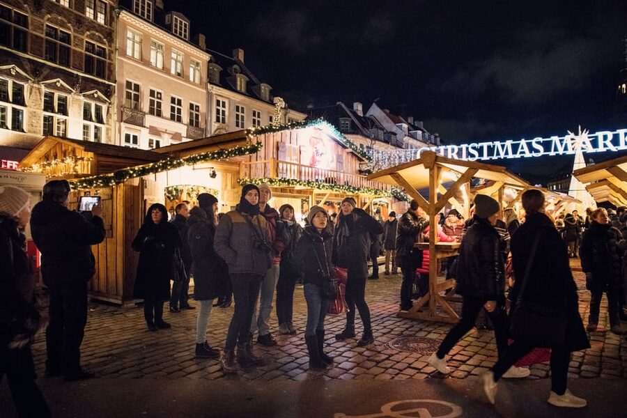Copenhagen: Christmas Walking Tour with Treats and Drinks - Cold-weather planning for three hours outside