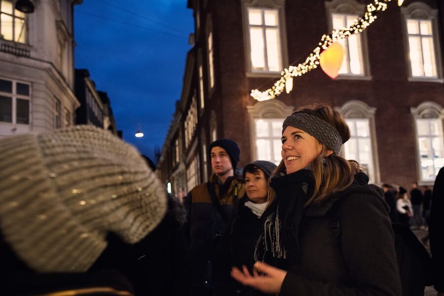 Copenhagen: Christmas Walking Tour with Treats and Drinks - The final Danish Christmas game