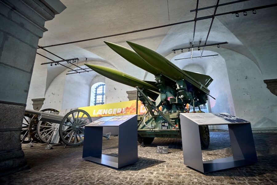 Copenhagen: Danish War Museum Entry Ticket - Entering the 1604 Tøjhus arsenal