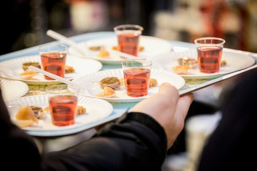 Copenhagen: Evening Gourmet Walk with Food & Drinks Tasting - What makes this Copenhagen food walk worth your evening