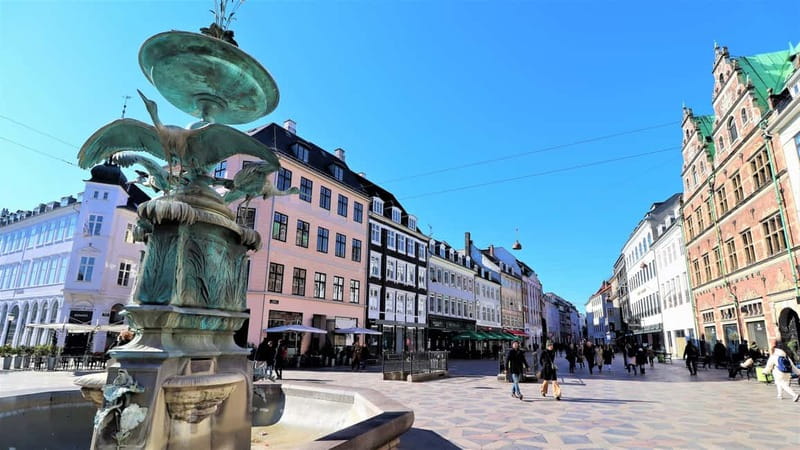 Copenhagen: Guided Bike Tour in French - The harbor route to the Little Mermaid