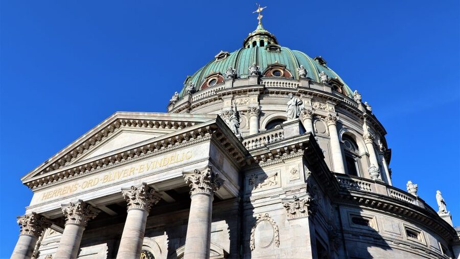 Copenhagen: Guided Walking Tour in French - Is $67 a fair price?