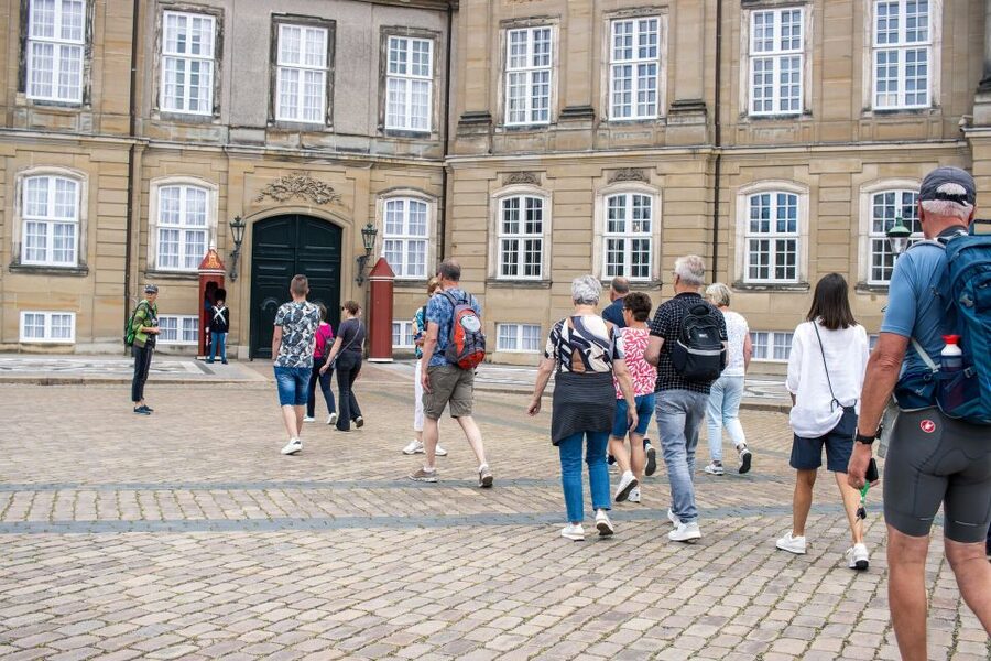 Copenhagen: Highlights 3 Hour Bike Tour with a Local Guide - Rosenborg, Torvehallerne, and the Round Tower