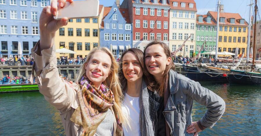Copenhagen: Highlights & Secrets Private Walking Tour - Amalienborg Palace and Copenhagen’s royal quarter
