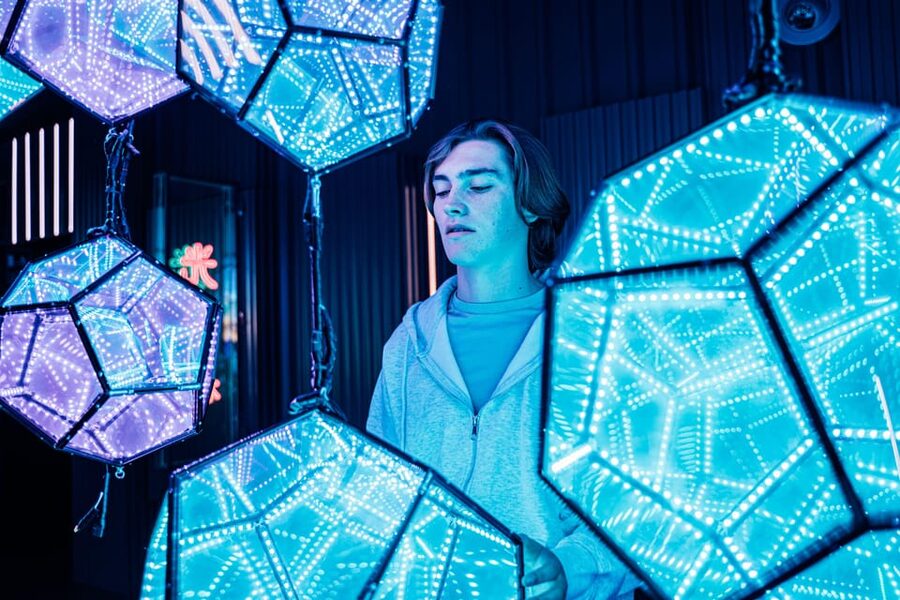 Copenhagen: IKONO Immersive Experience Entry Ticket - Drawing light with your hands