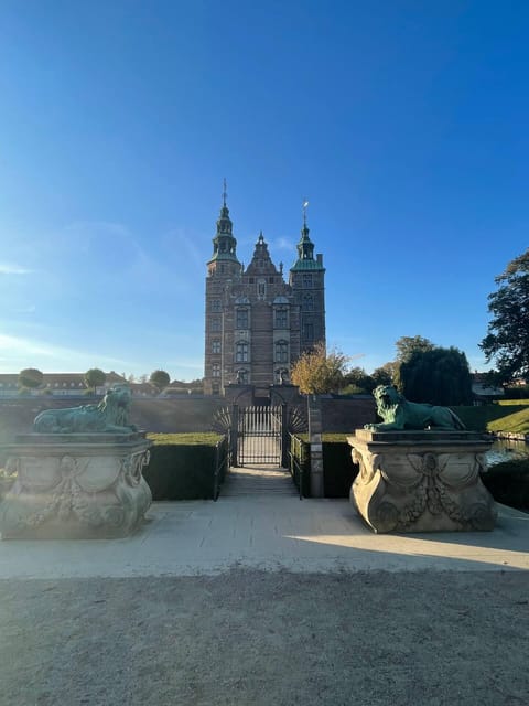 Copenhagen: King's Garden Outdoor Escape Room Game - Starting the case with your phone