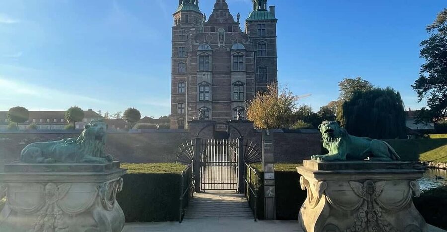 Copenhagen: King's Garden Outdoor Escape Room Game - What the smartphone puzzles are really like
