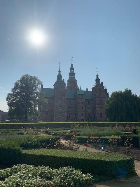 Copenhagen: King's Garden Outdoor Escape Room Game - Following the missing crown jewels through King’s Garden