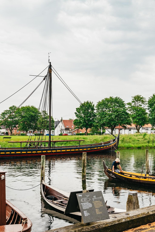 Copenhagen: Kronborg, Frederiksborg Castle and Roskilde Tour - Roskilde Cathedral and Denmark’s Royal Tombs