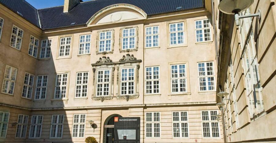 Copenhagen: Old Town and Nyhavn Private Family Tour - Why this family tour works in Copenhagen