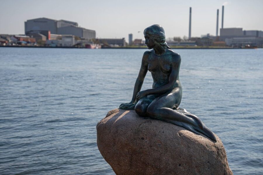 Copenhagen: Old Town and Nyhavn Private Family Tour - Choosing the three-hour museum option