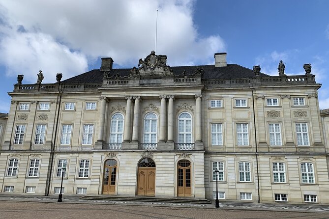 Copenhagen's Royal History: A Self-Guided Walking Tour - Amaliehaven, a quiet pause before Amalienborg