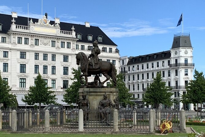 Copenhagen's Royal History: A Self-Guided Walking Tour - Amalienborg and the final view of Christian IX’s Palace