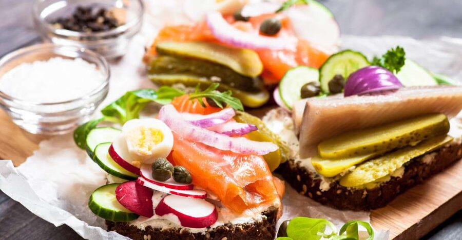 Copenhagen: Scandinavian Delights Food & Drink Private Tour - Hallernes Smørrebrød and Denmark’s open-faced classic
