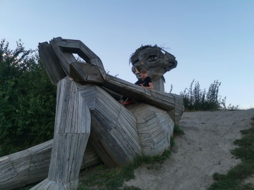 Copenhagen: The Six Forgotten Giants Hunt and Nature Walk - Meeting Milad and getting beyond the center