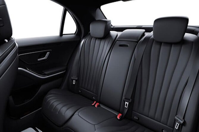 Departure by Luxury Vehicule Copenhagen to Copenhagen airport CPH - What this Copenhagen airport transfer actually provides