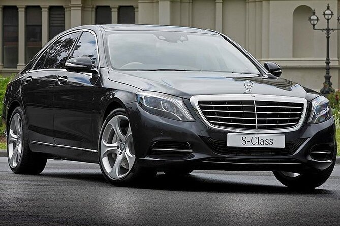 Departure by Luxury Vehicule Copenhagen to Copenhagen airport CPH - A 15 to 25 minute ride with no sightseeing detours
