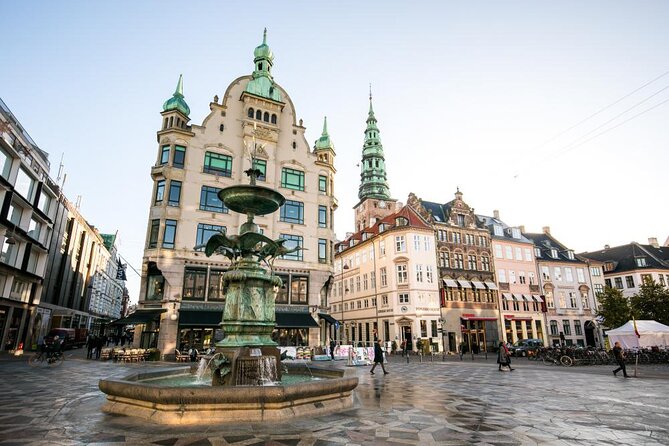 e-Scavenger hunt Copenhagen: Explore the city at your own pace - The Opera House and the food market
