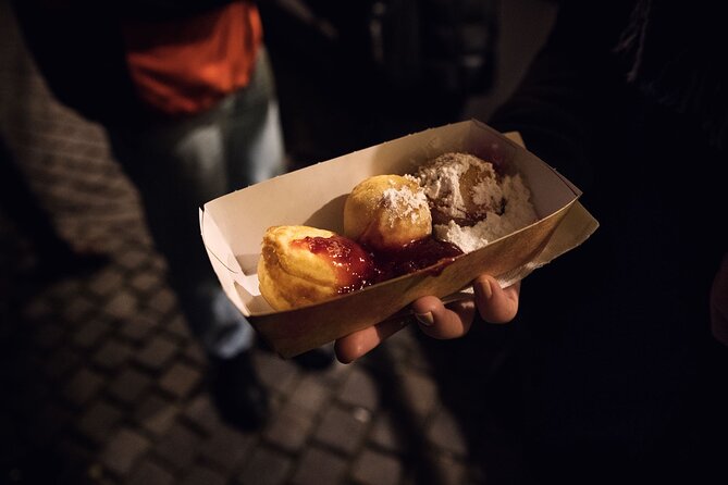 Experience and Taste the Copenhagen Christmas - The small gift game and the social side