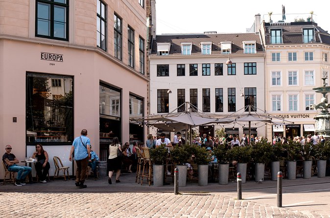 Explore Copenhagen in 60 minutes with a Local - Finishing at Magasin du Nord