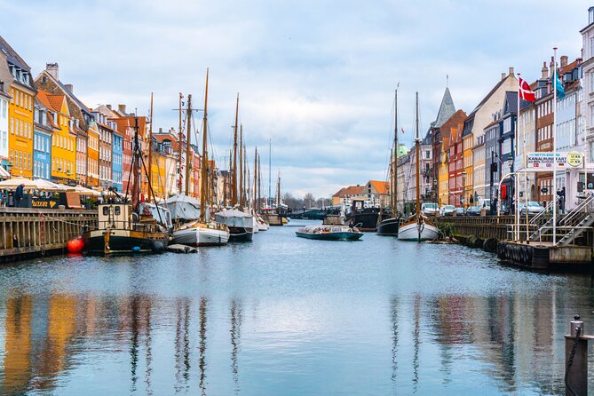 Explore Copenhagen in 60 minutes with a Local - Pace, group size, and mobility