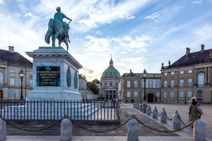 Fast-Track Amalienborg Palace Museum Copenhagen Private Tour - Timing, access, and group comfort