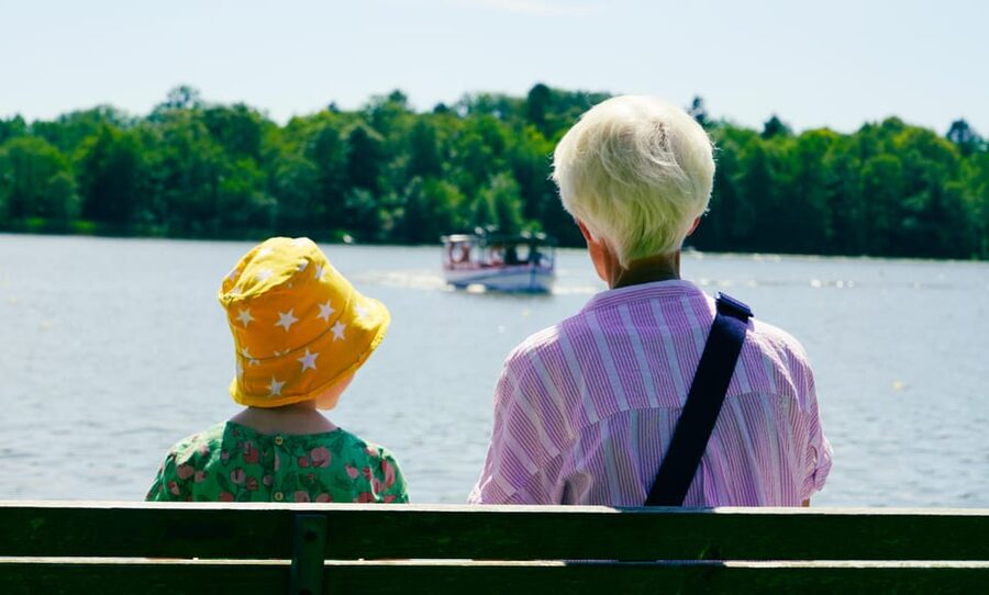 Lyngby & Bagsværd Lake: Baadfarten Boat Ride - Aldershvile park adds open space