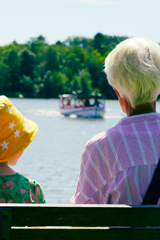 Lyngby & Bagsværd Lake: Baadfarten Boat Ride - Lyngby Lake brings the first broad views