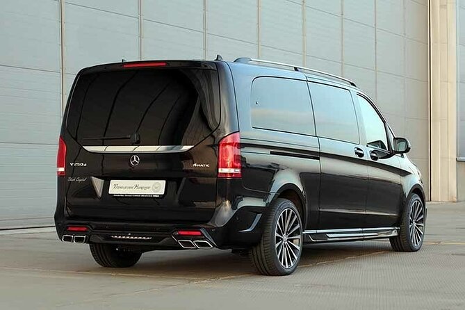Private Luxury Van Departure from Copenhagen to Copenhagen Port - The 15 to 20 minute route to Copenhagen Port